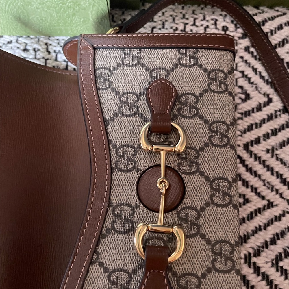 Authentic Gucci Cross body